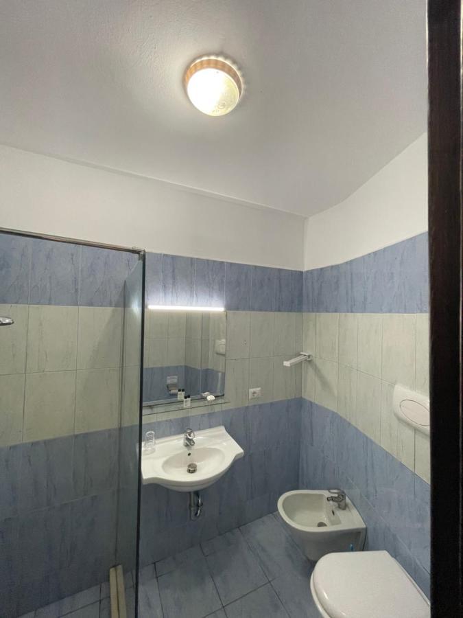Hotel Zverneci Esterno foto