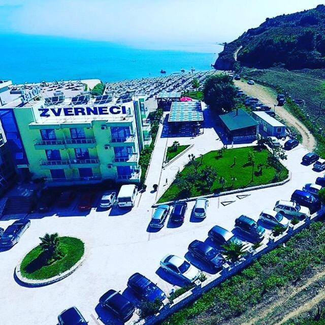 Hotel Zverneci Esterno foto